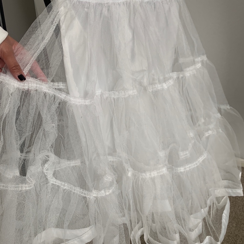 Petticoat - Picture 4 of 6